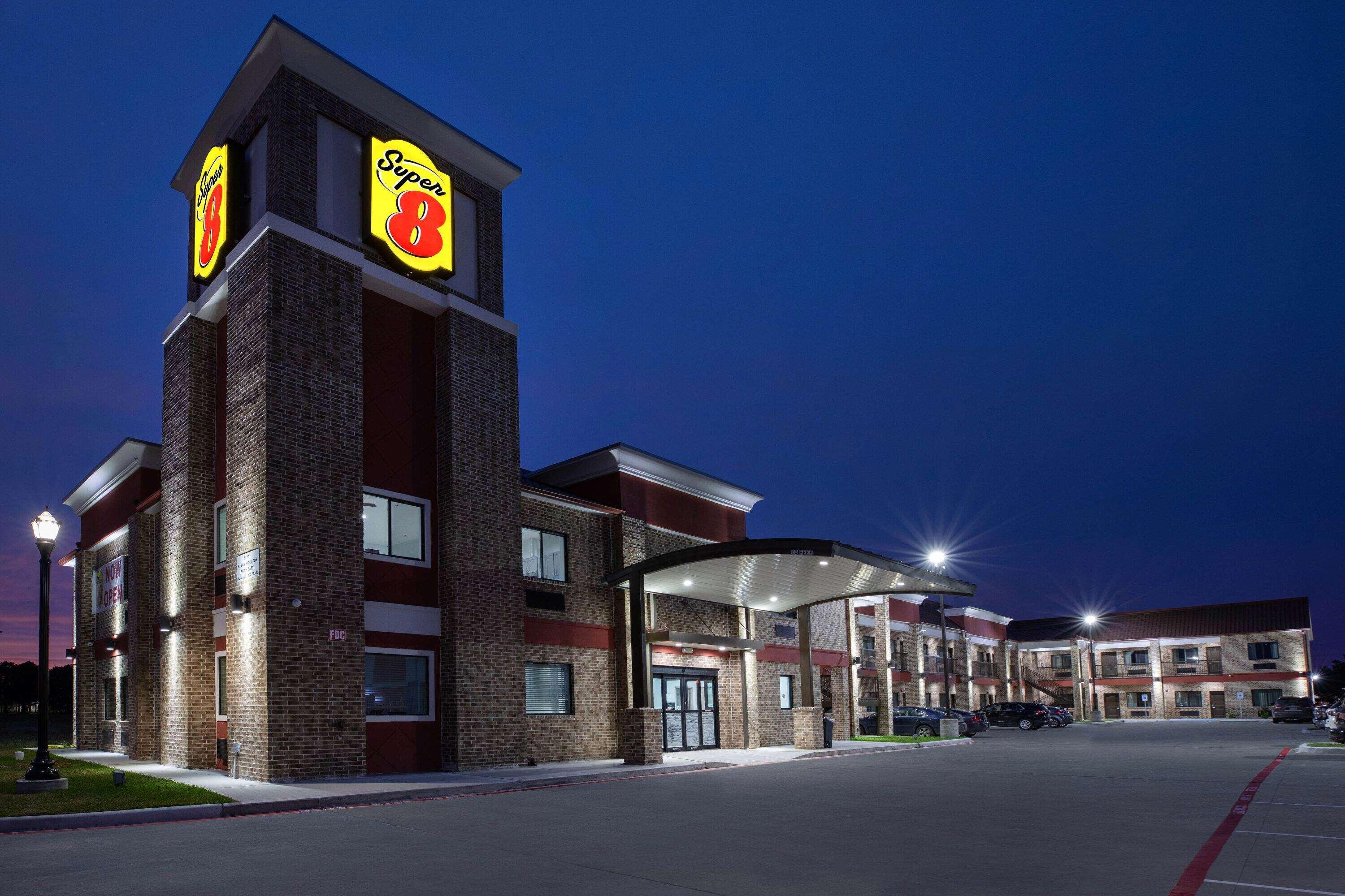 Super 8 By Wyndham Humble Houston Fallcreek Екстер'єр фото