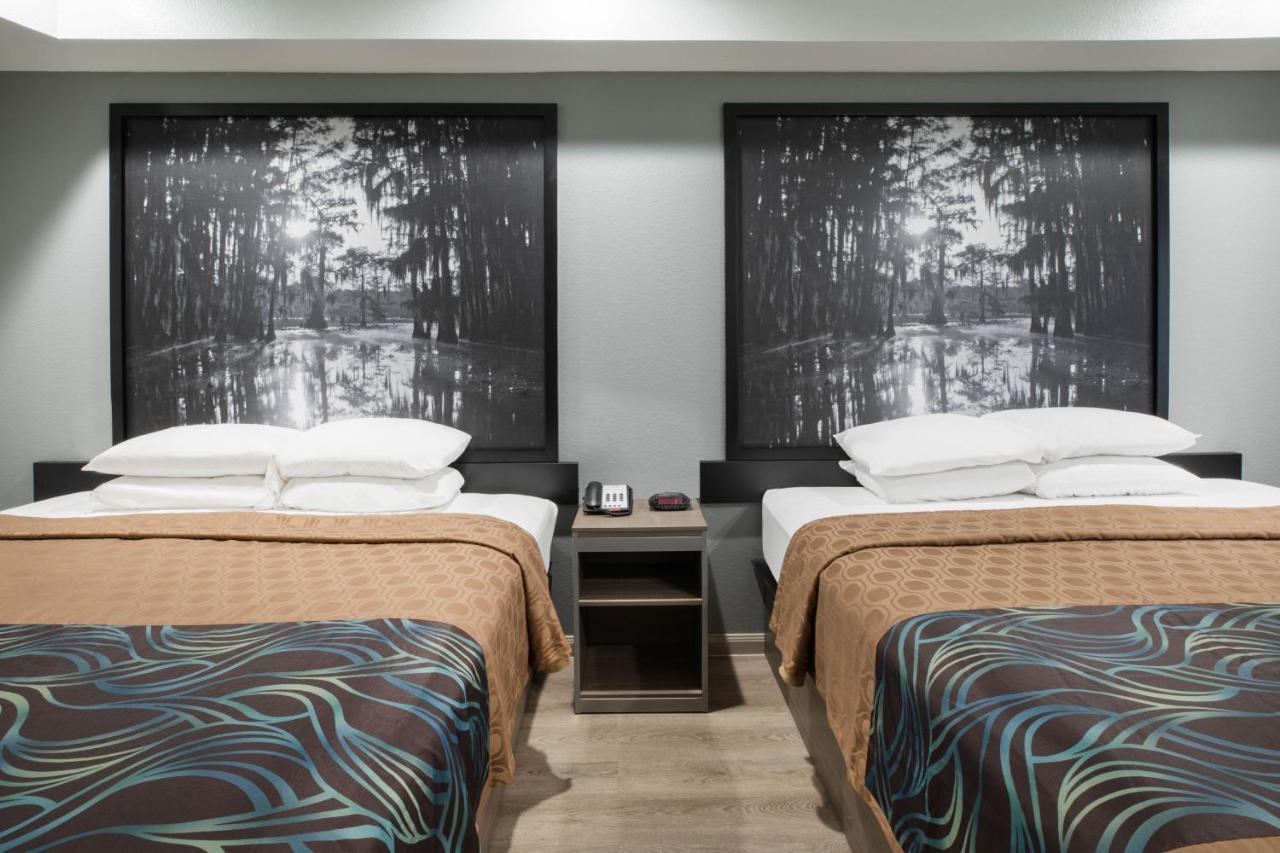 Super 8 By Wyndham Humble Houston Fallcreek Екстер'єр фото