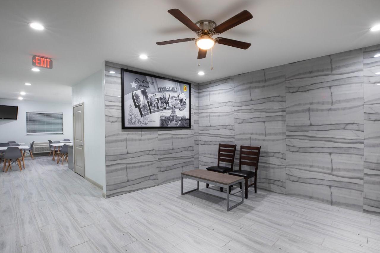 Super 8 By Wyndham Humble Houston Fallcreek Екстер'єр фото