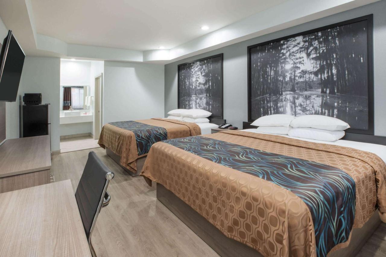 Super 8 By Wyndham Humble Houston Fallcreek Екстер'єр фото